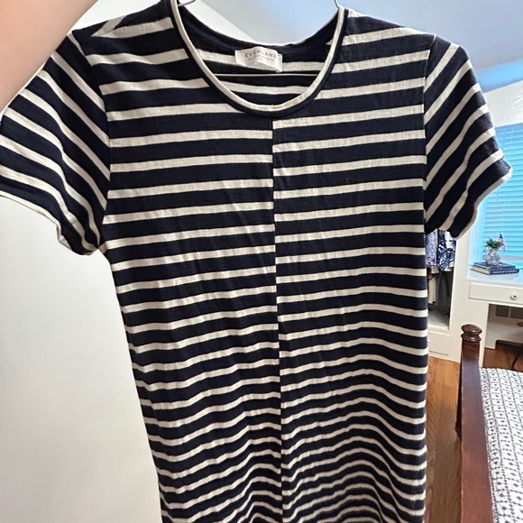 Everlane The Beach Tee Shirt Dress Striped Navy & White size medium - Picture 6 of 6